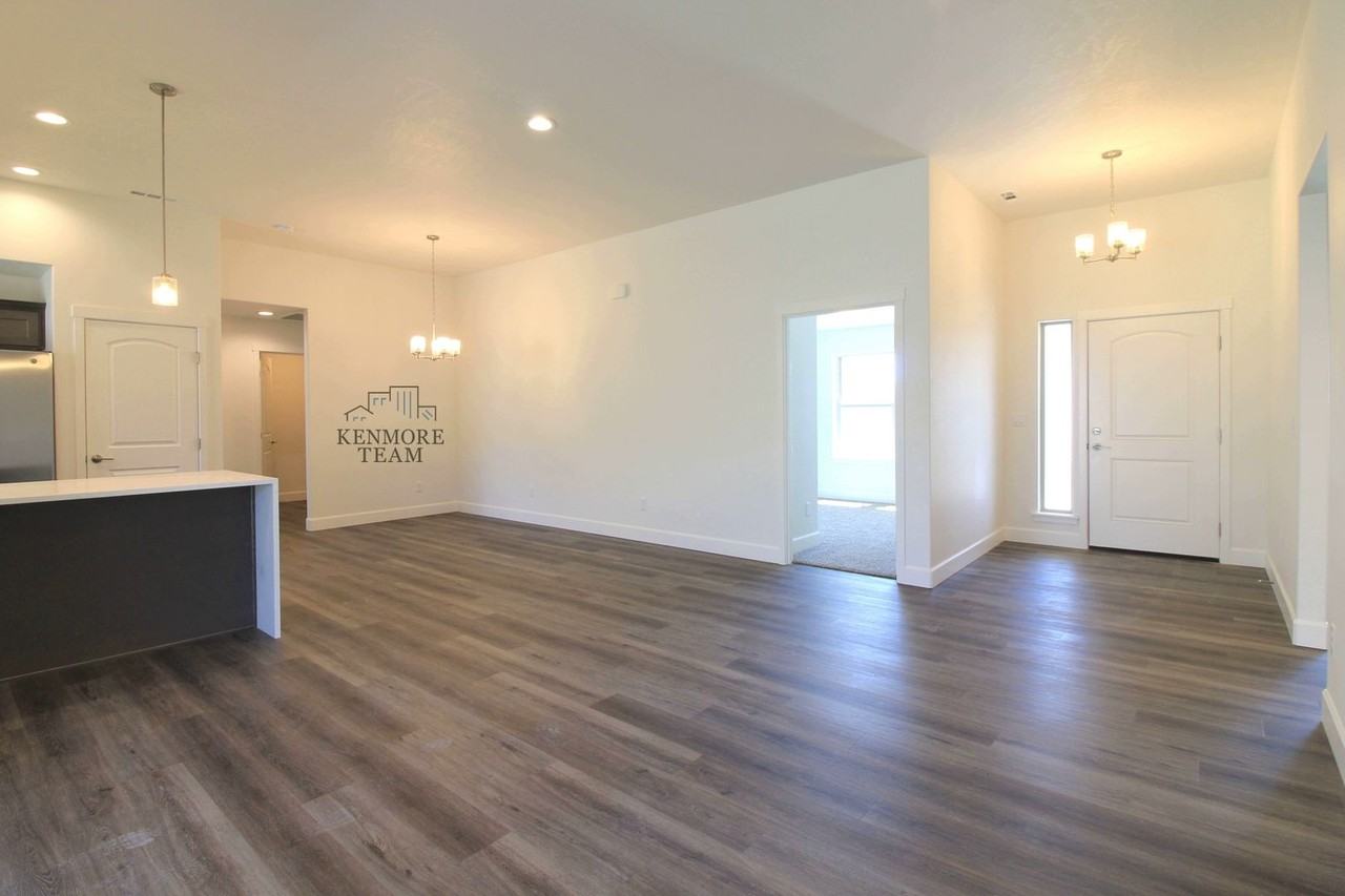 5608 W 30th Ave - Photo 4 of 12