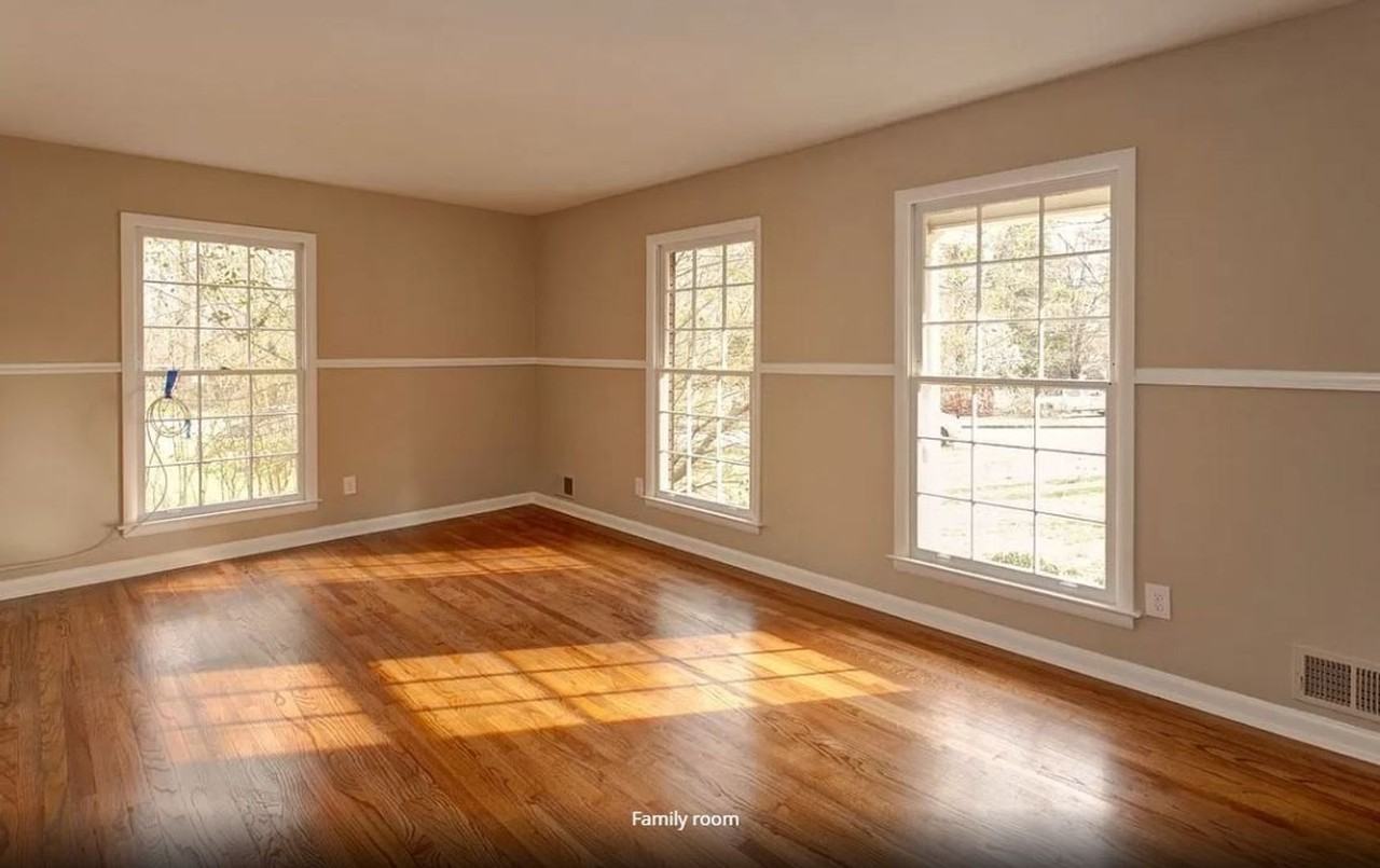 3146 Friar Tuck Way - Photo 3 of 11