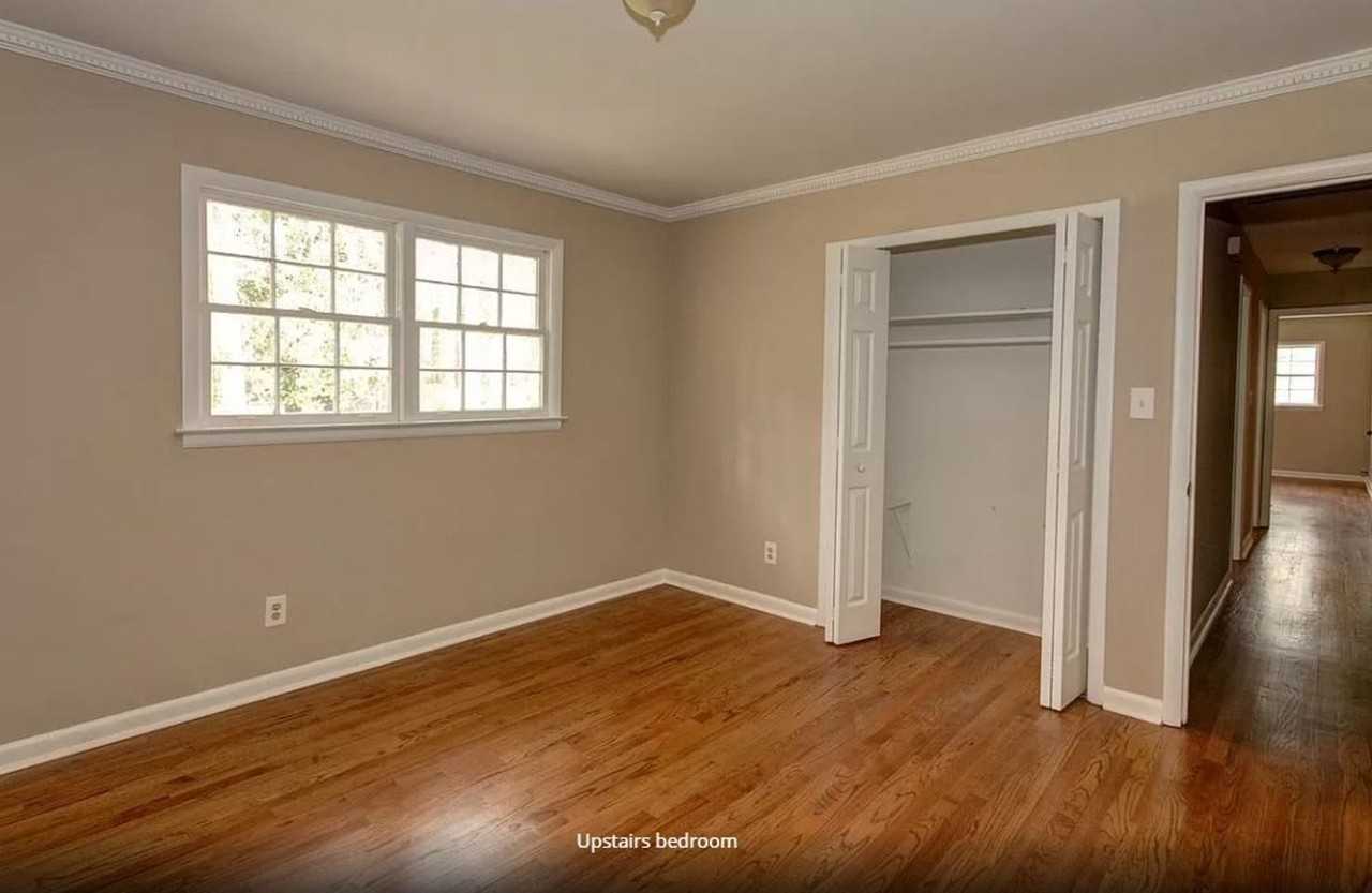 3146 Friar Tuck Way - Photo 4 of 11