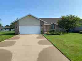featured image of 1512 Green Tree Dr