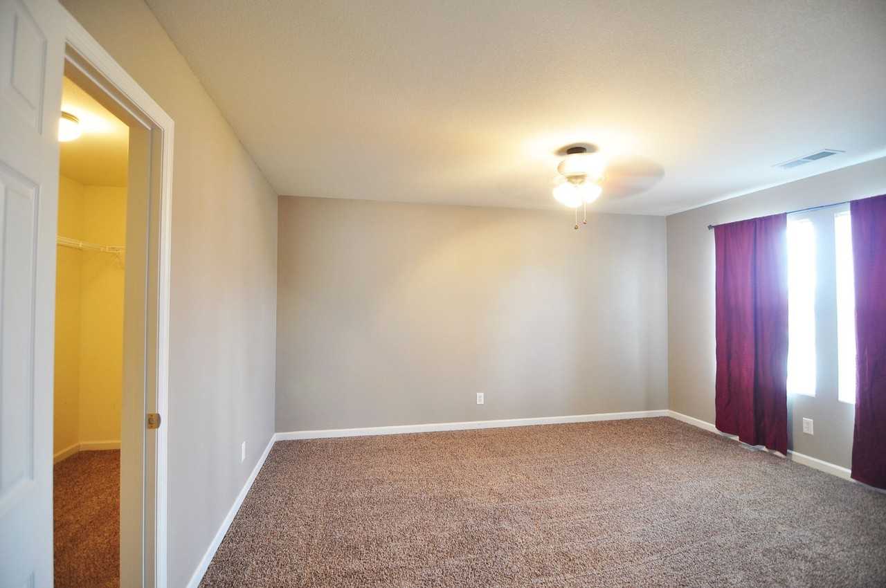 29934 Glenrose Way - Photo 6 of 21