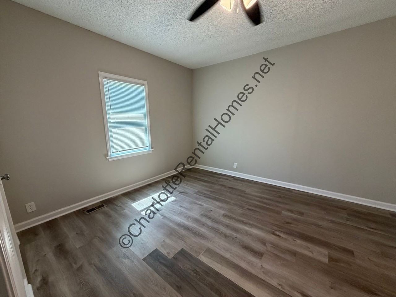 509 Pear St - Photo 6 of 8
