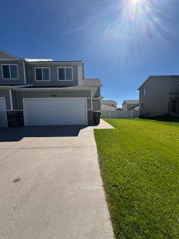 6617 Horse Soldier Rd - Photo 2 of 38