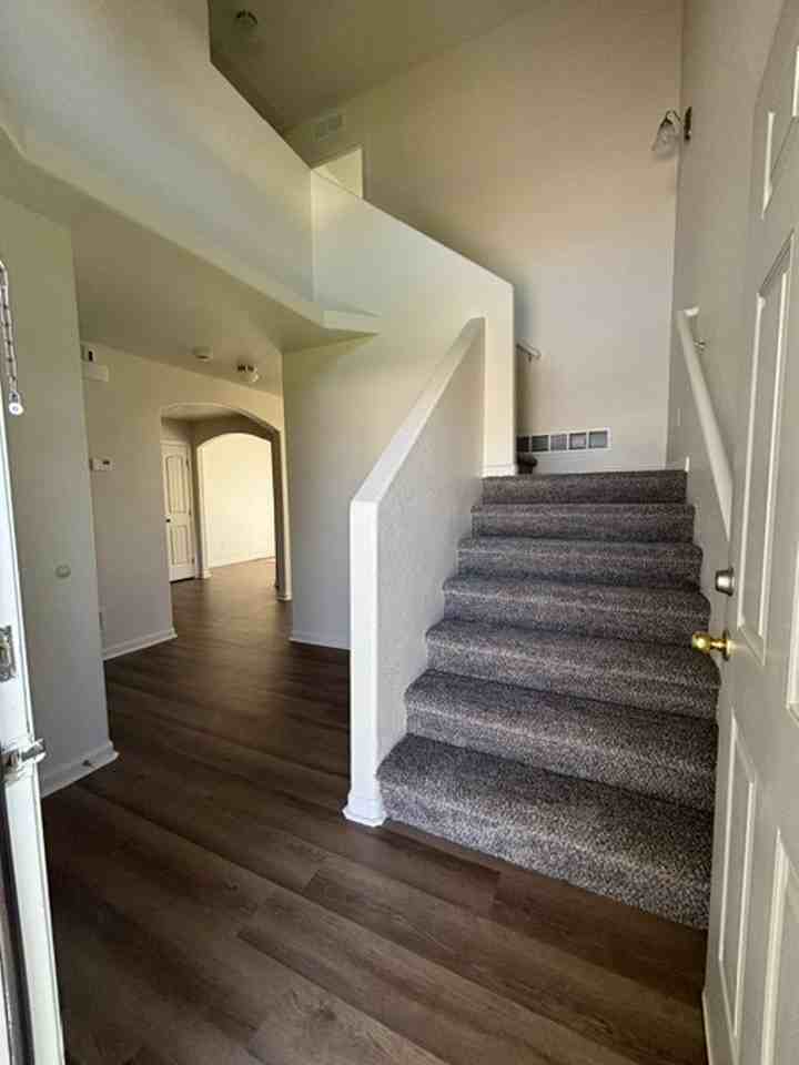 6617 Horse Soldier Rd - Photo 3 of 38