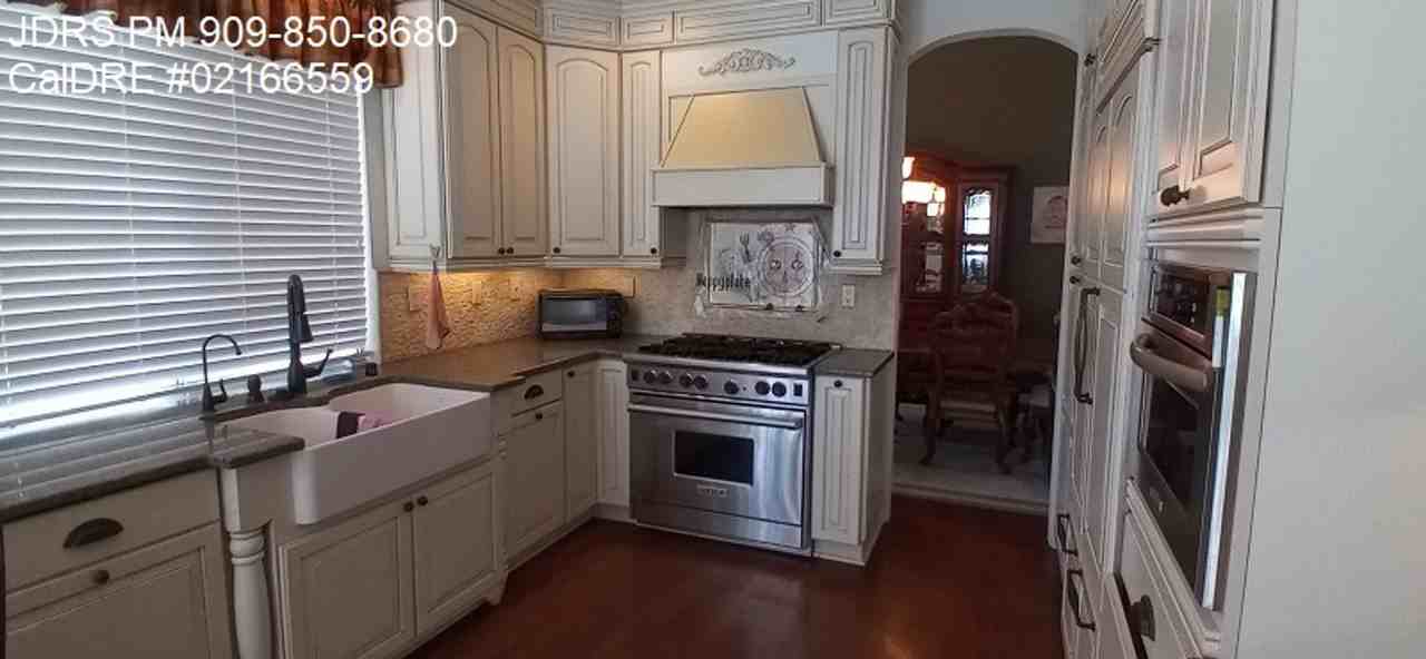 2519 Via La Mesa - Photo 2 of 15