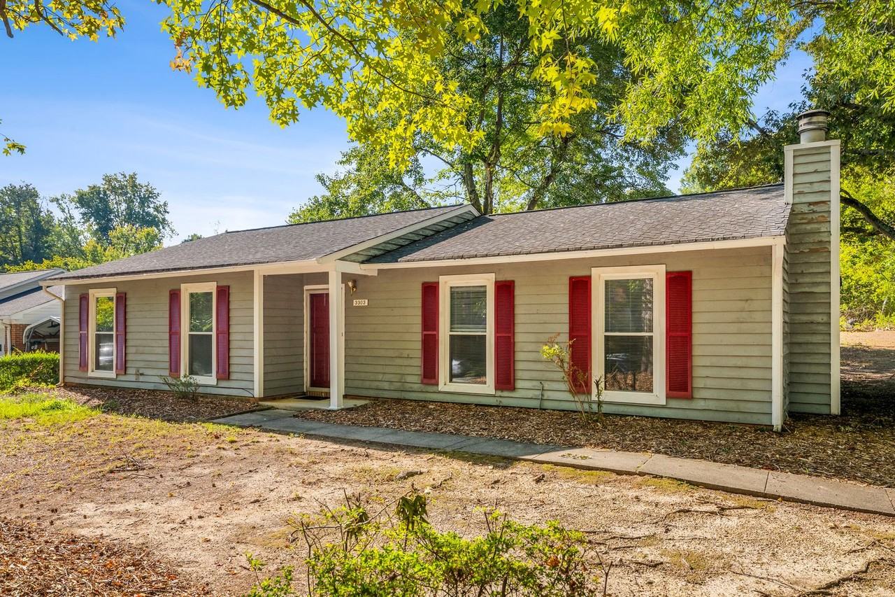 3303 Morning Dew Rd - Photo 4 of 36