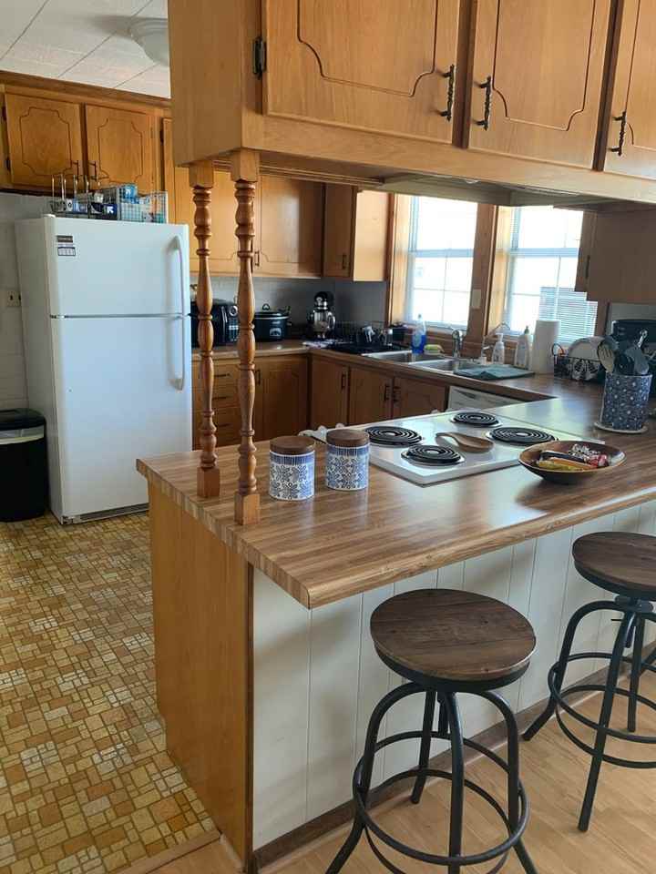 320 Waller Ave - Photo 4 of 11