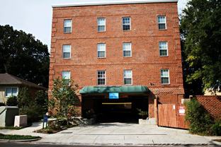110 S Roberson St - Photo 1 of 1
