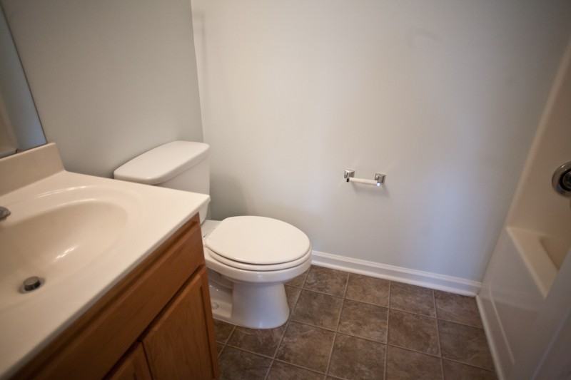 110 S Roberson St - Photo 6 of 13