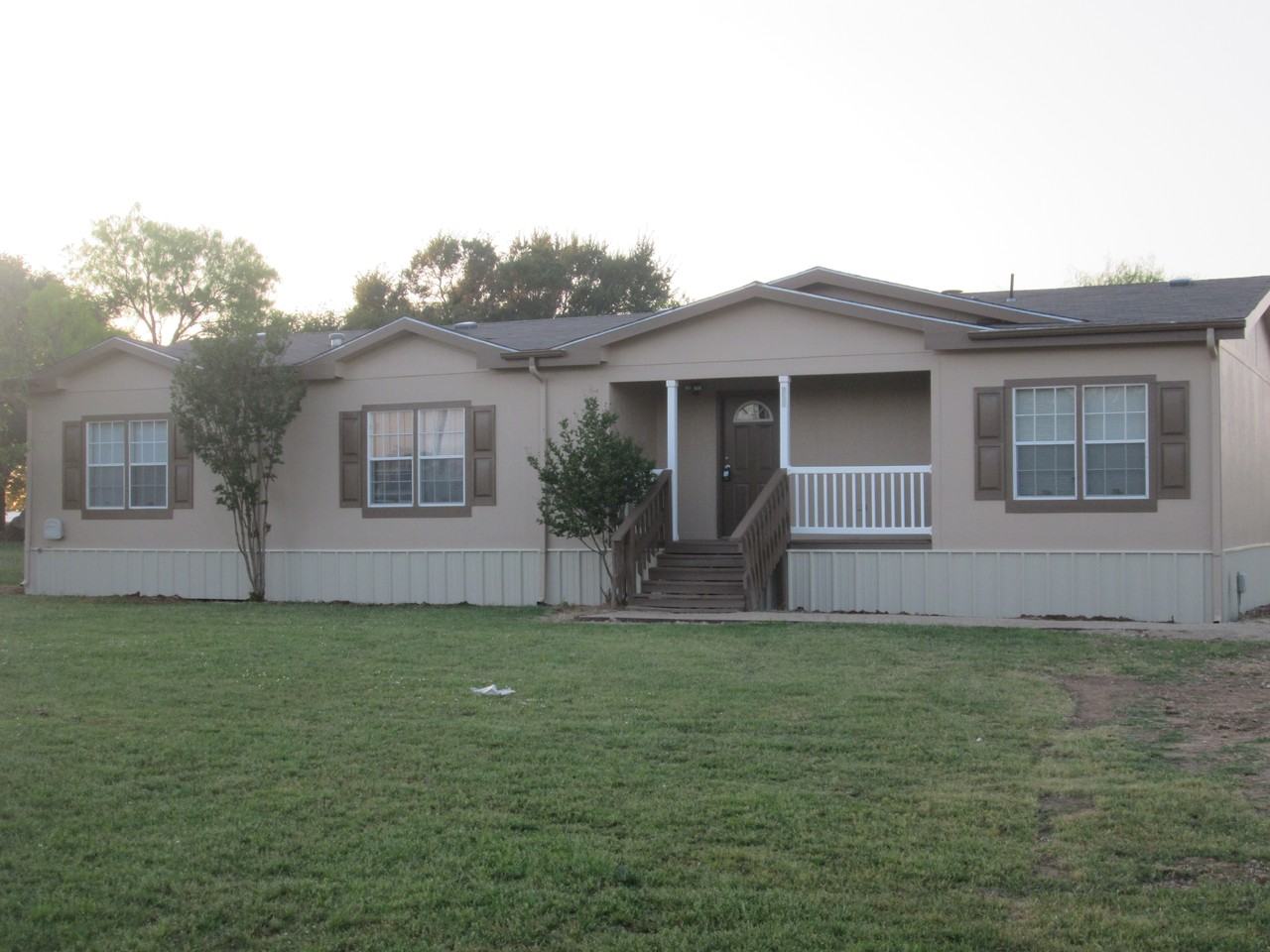 739 Young Bend Rd - Photo 2 of 12