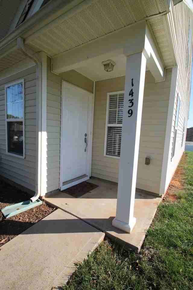 1439 Jasper Ridge Dr - Photo 4 of 30
