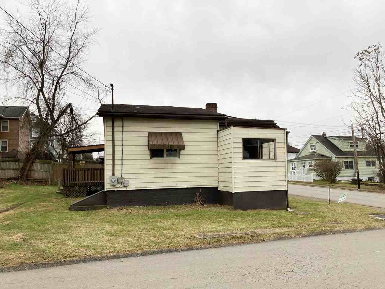 233 S Hamilton Ave - Photo 2 of 27