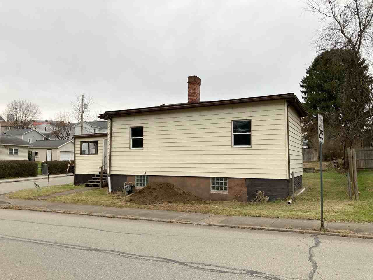 233 S Hamilton Ave - Photo 4 of 27