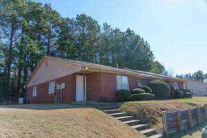 featured image of 1172 Northwood Dr