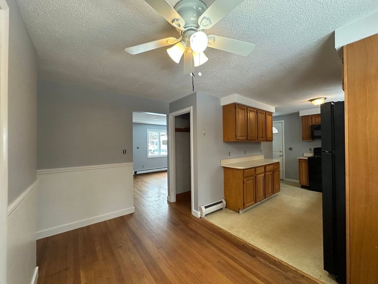 20 Spencer Ave - Photo 5 of 18