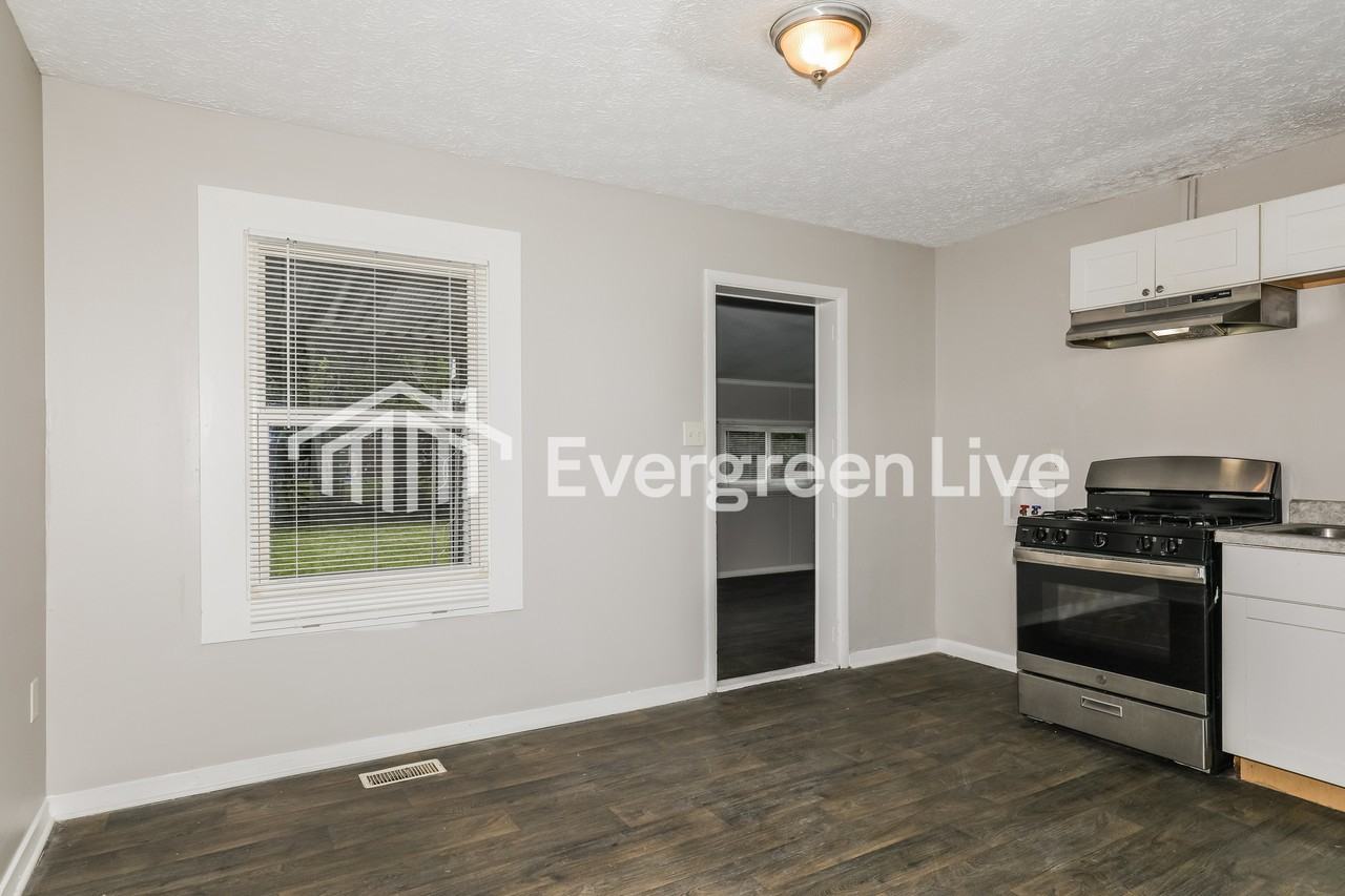 7608 E 34th St - Photo 4 of 15