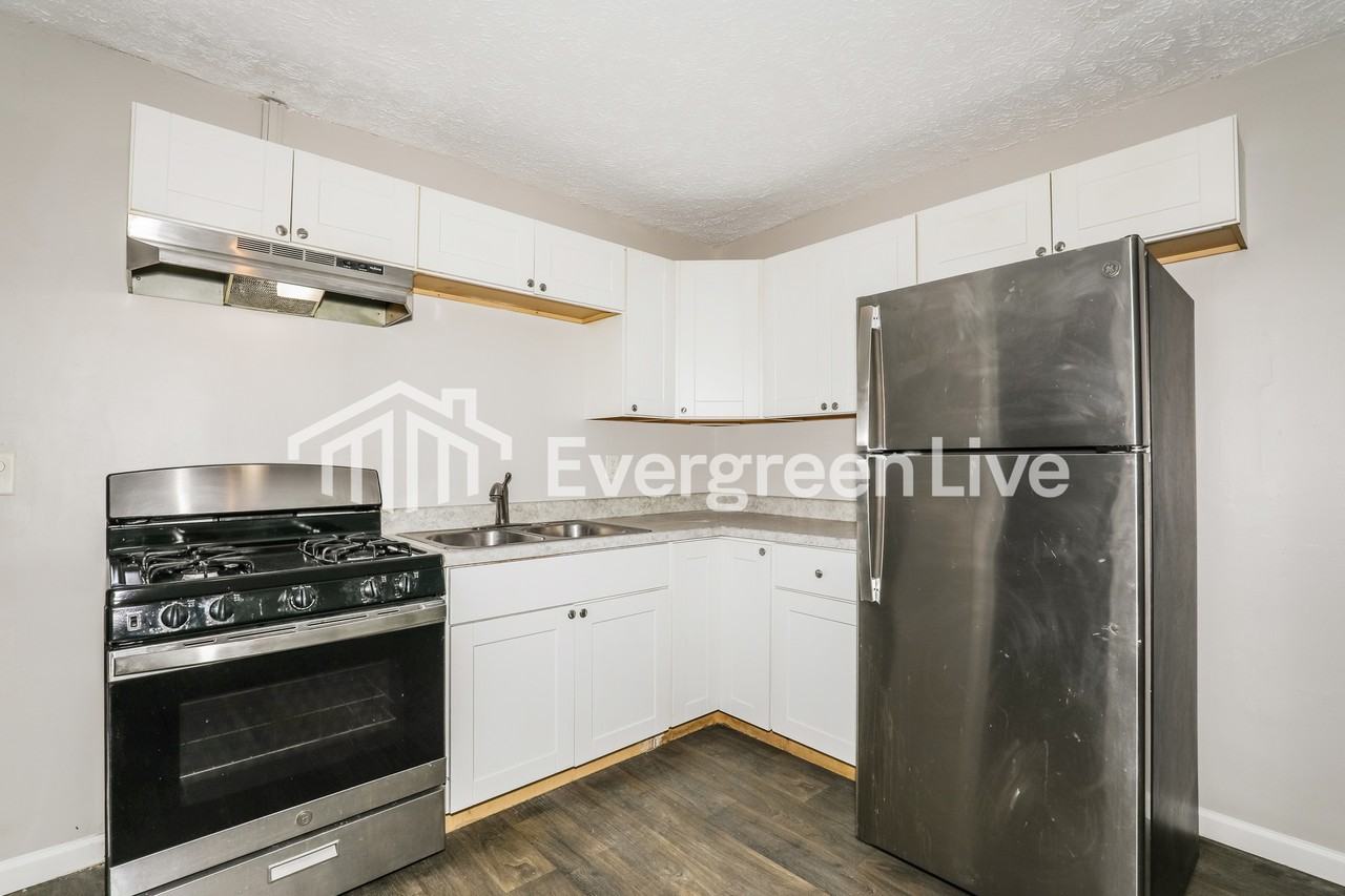 7608 E 34th St - Photo 6 of 15