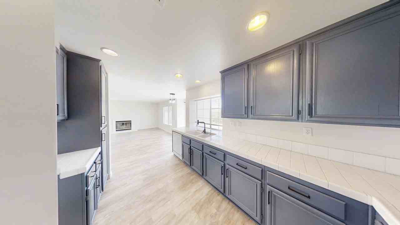 1045 Willmont Way - Photo 4 of 15