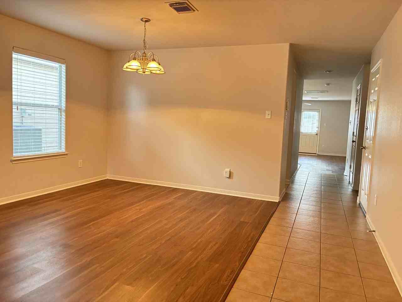 14427 Cellini Dr - Photo 4 of 34