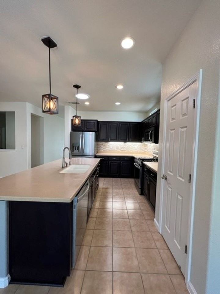 11805 Dionysus Way - Photo 7 of 27