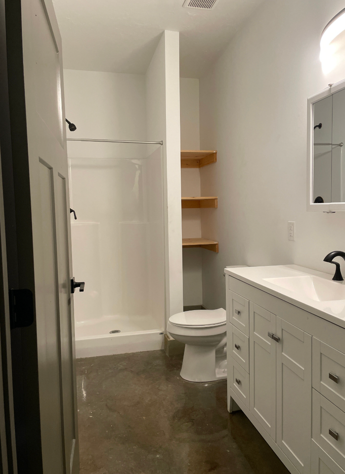 110 E Chestnut St - Photo 4 of 7