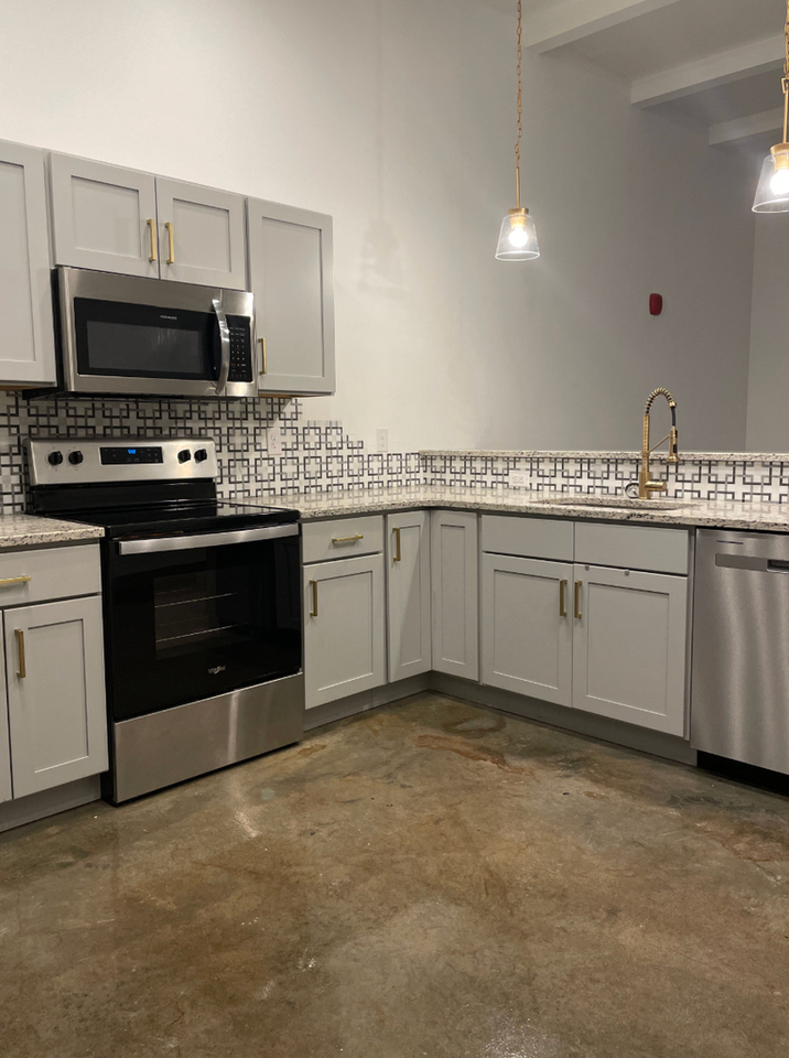 110 E Chestnut St - Photo 7 of 7