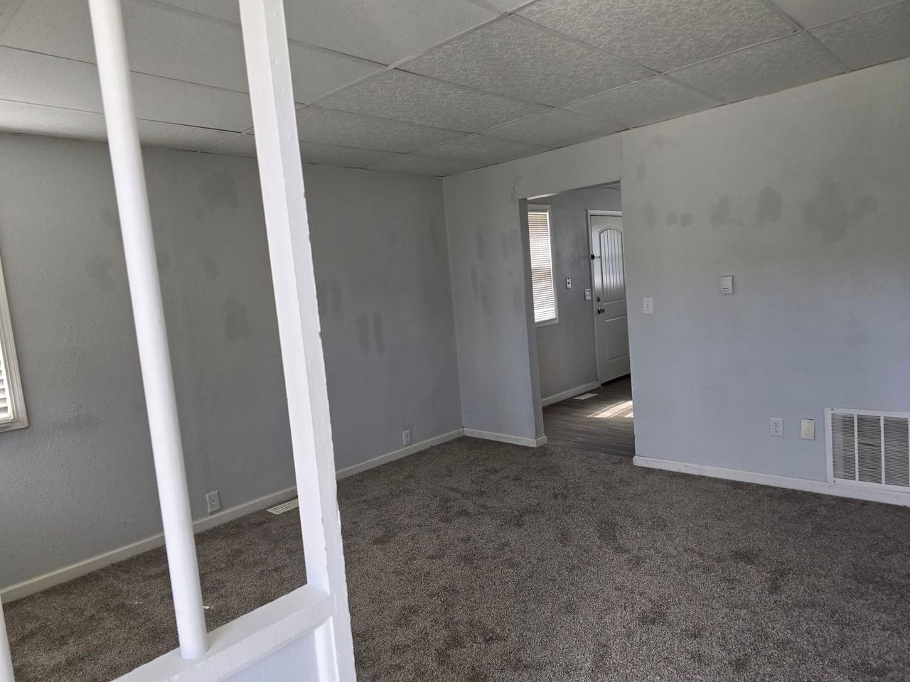 1044 S Wisconsin Ave - Photo 2 of 6