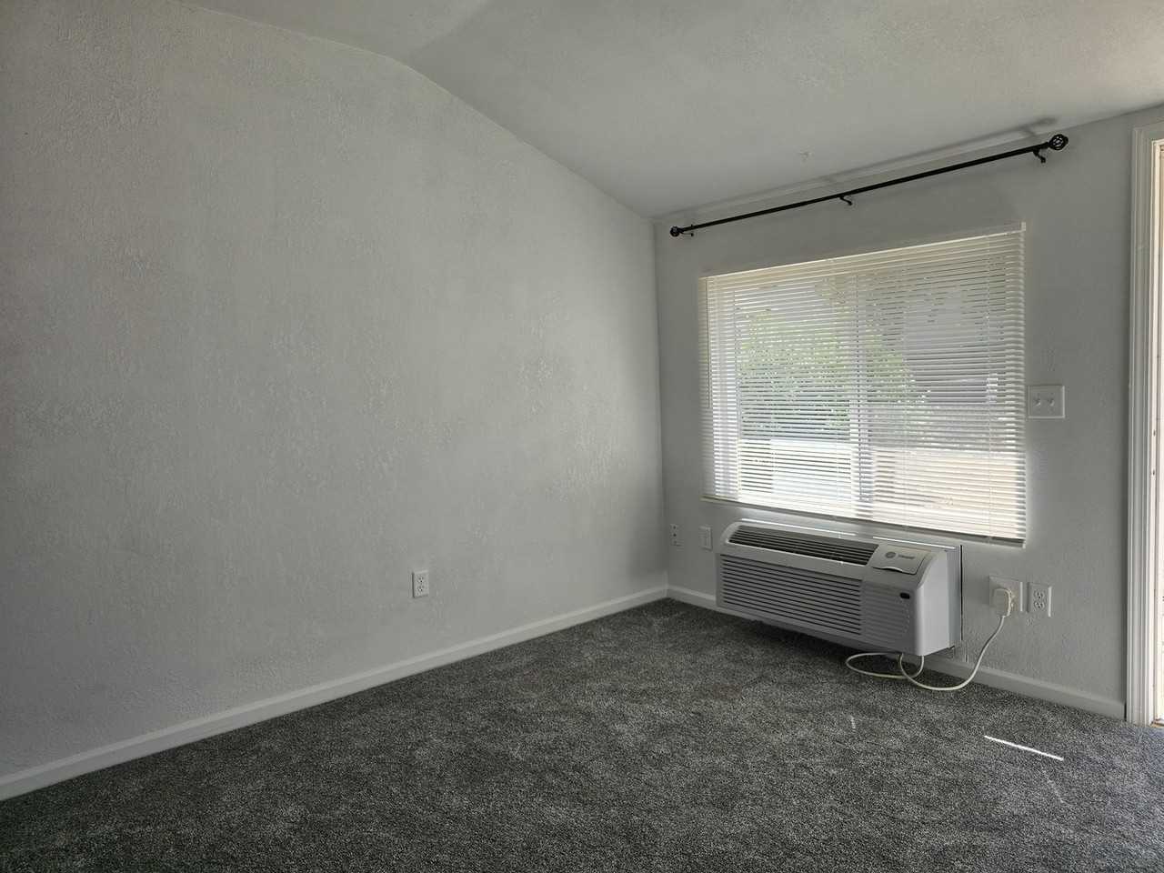 1100 S Wisconsin Ave - Photo 3 of 11