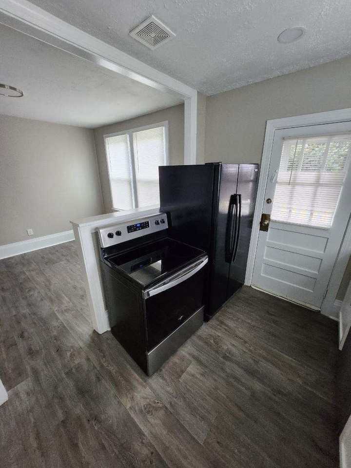 2309 Westview Dr - Photo 6 of 11
