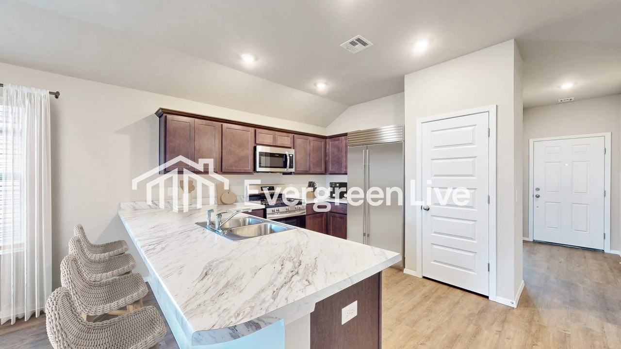 27960 E 118th St S - Photo 7 of 14