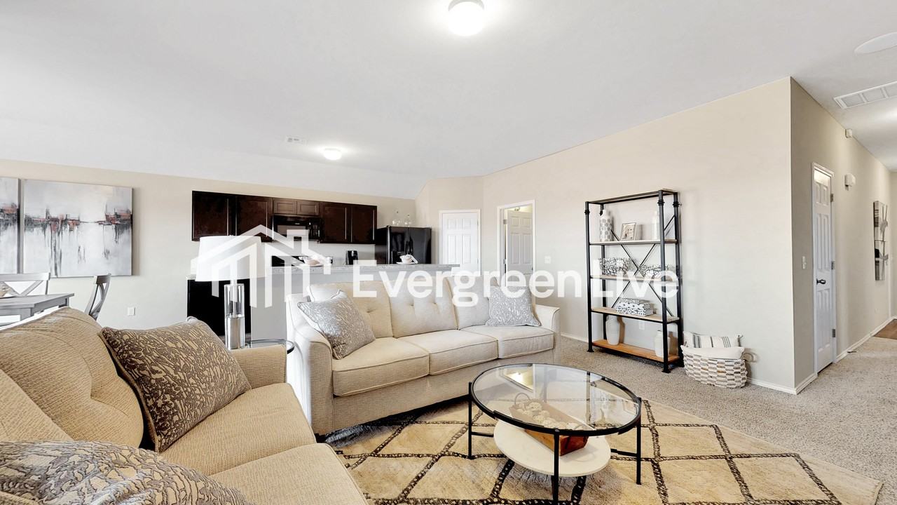 15697 Mustang Ave - Photo 3 of 18