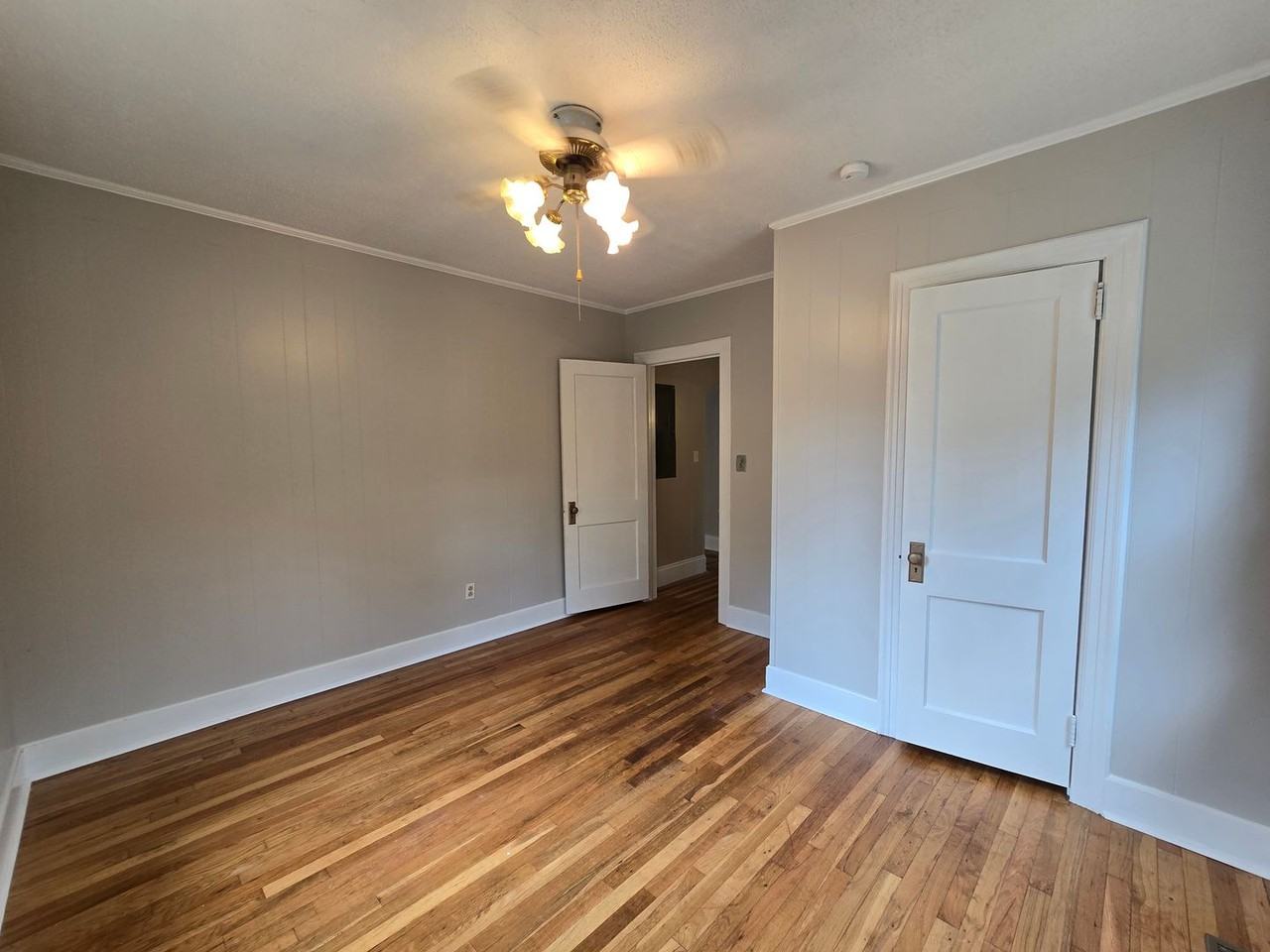 217 Brainerd Ave - Photo 6 of 22