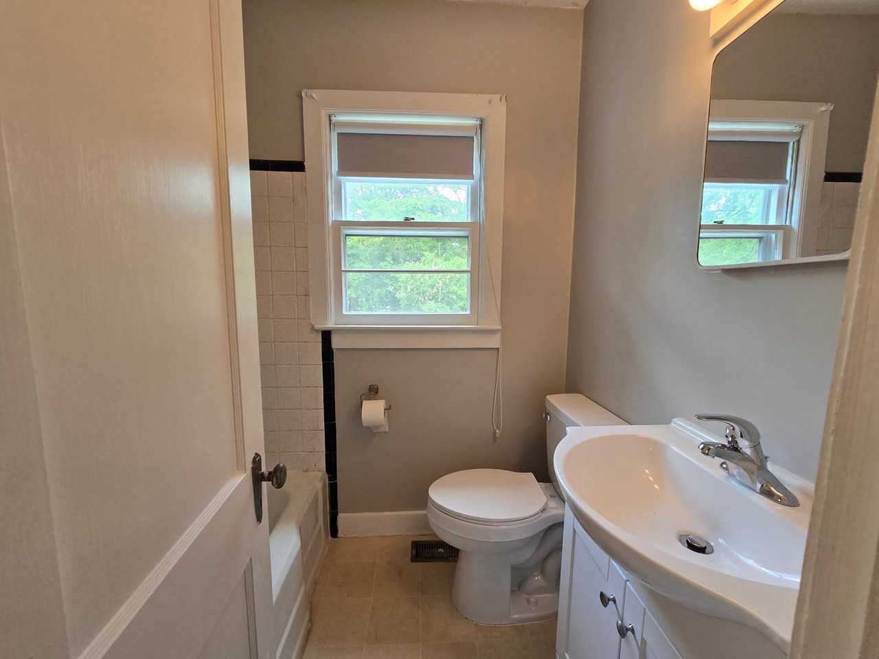 217 Brainerd Ave - Photo 7 of 22