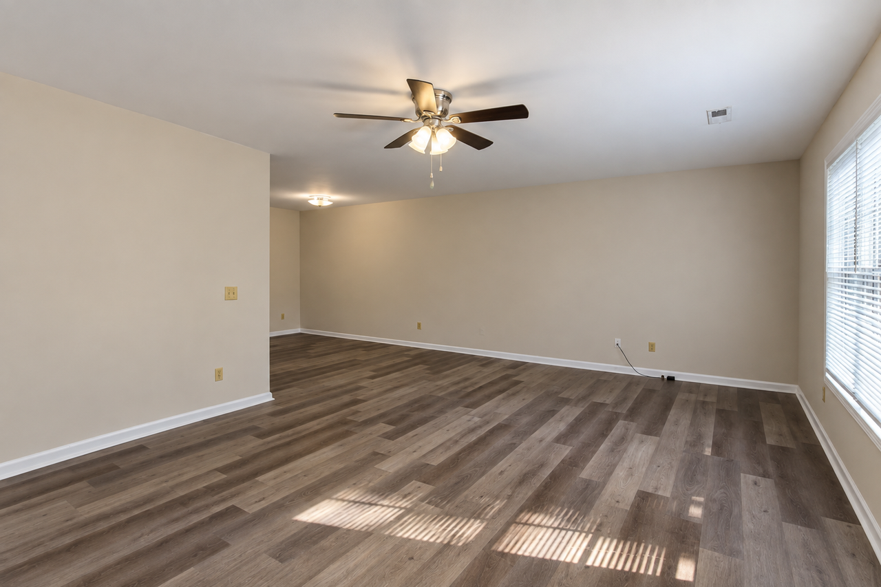 424 Blake Cir - Photo 2 of 26