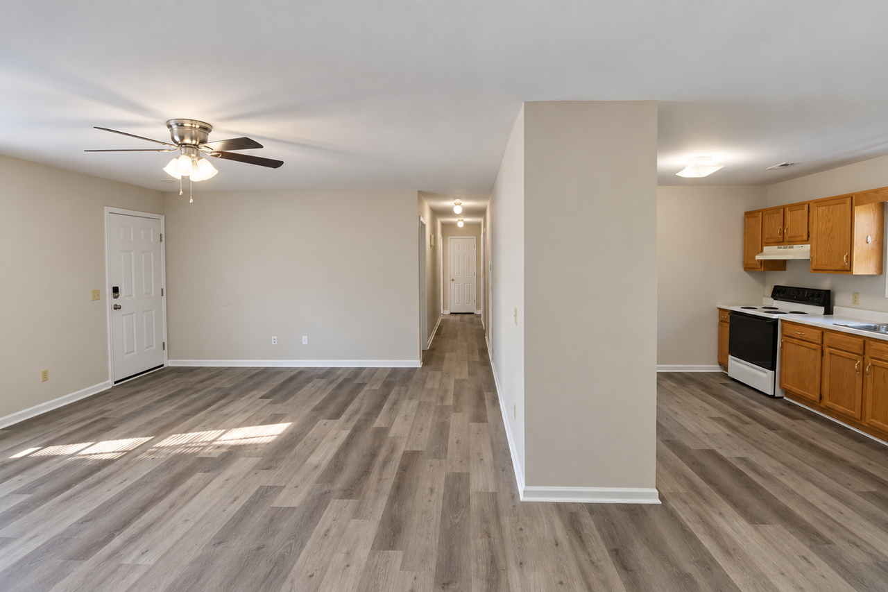 424 Blake Cir - Photo 4 of 26