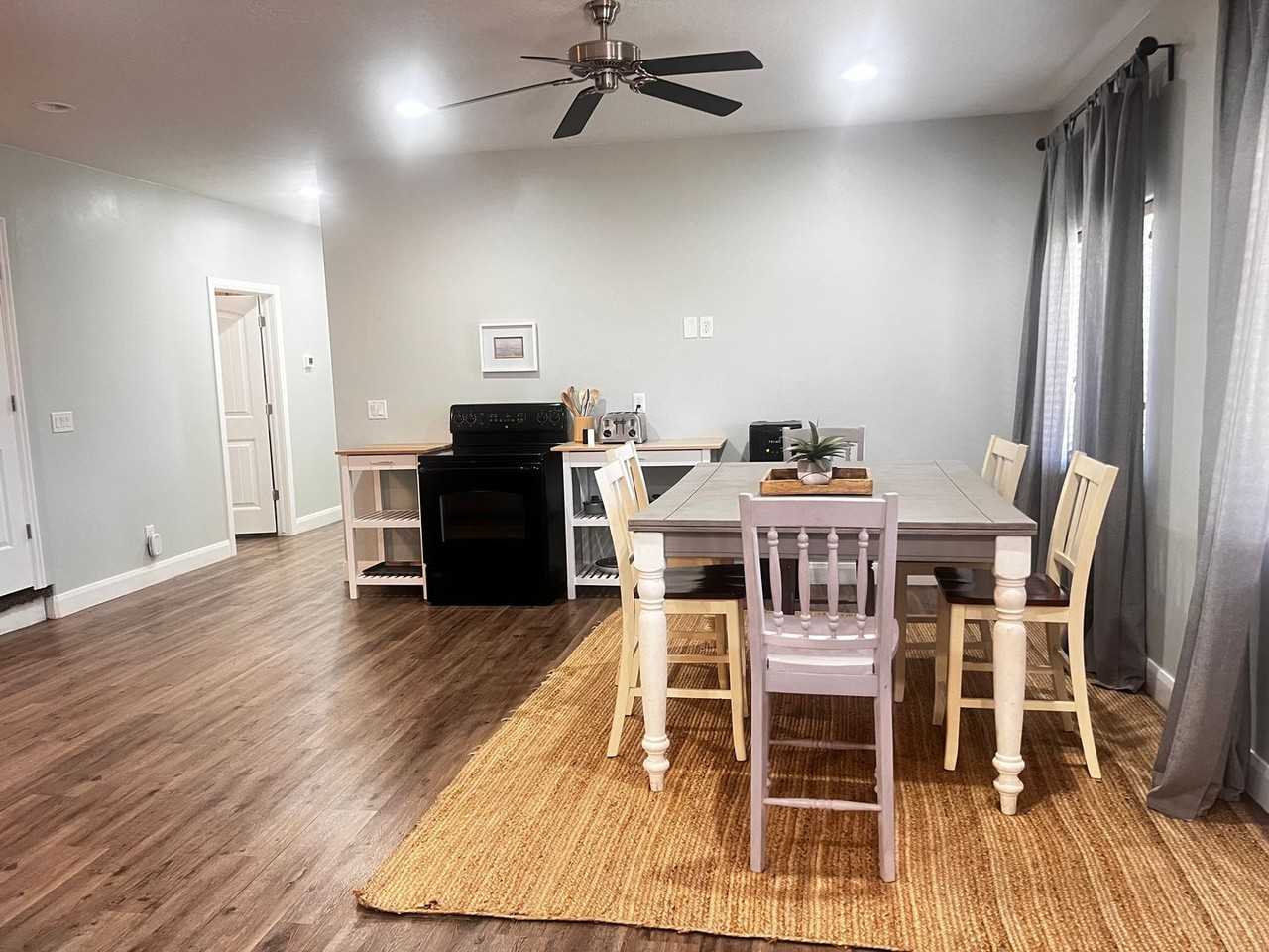 1593 S Scenic Sunrise Dr - Photo 2 of 36