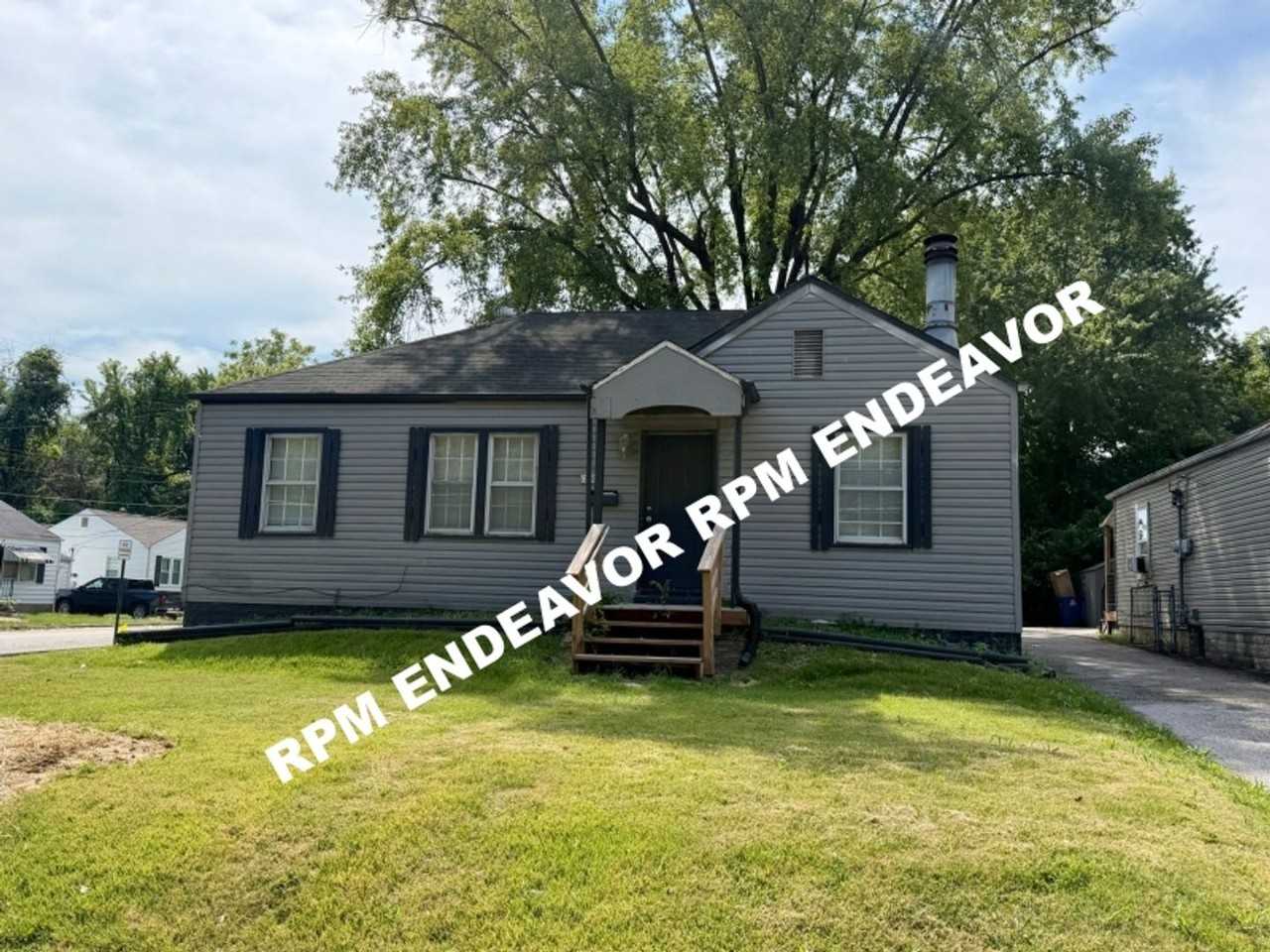 200 Chambers Rd - Photo 2 of 15