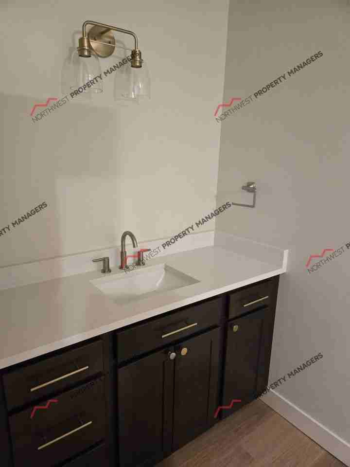1176 Sw 22nd St - Photo 2 of 21