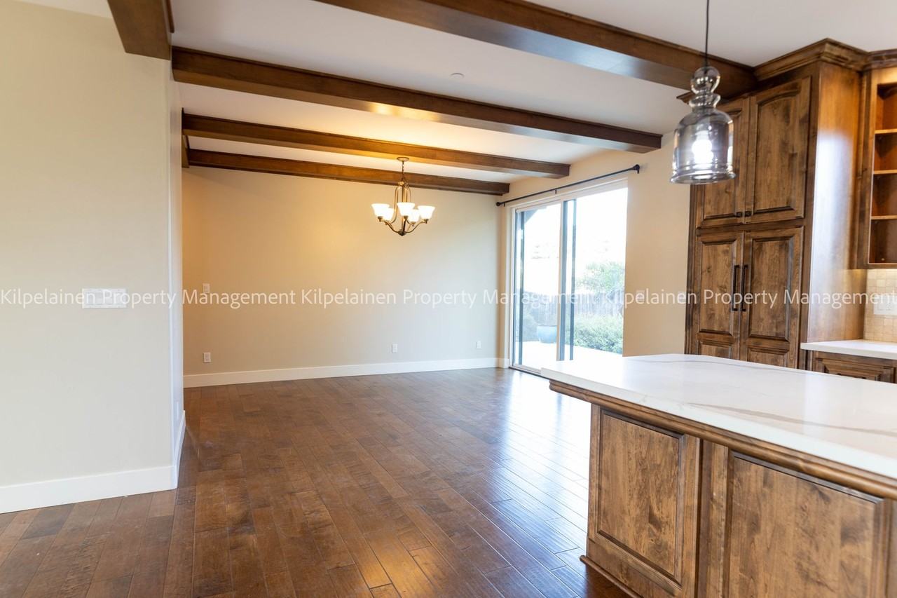 125 Finnians Way - Photo 5 of 25