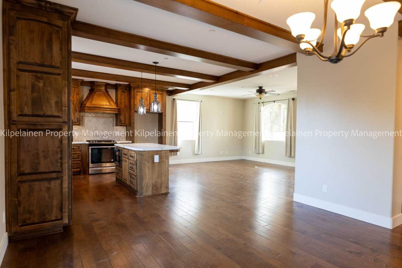 125 Finnians Way - Photo 6 of 25