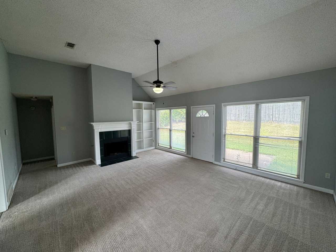 8594 Sun Vista Dr - Photo 3 of 18