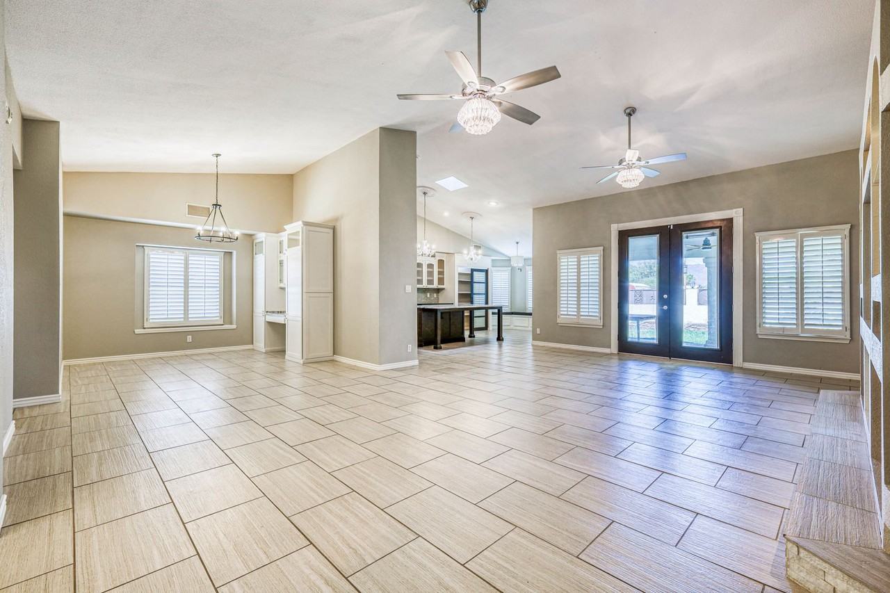 5948 Anapaula Dr - Photo 3 of 50