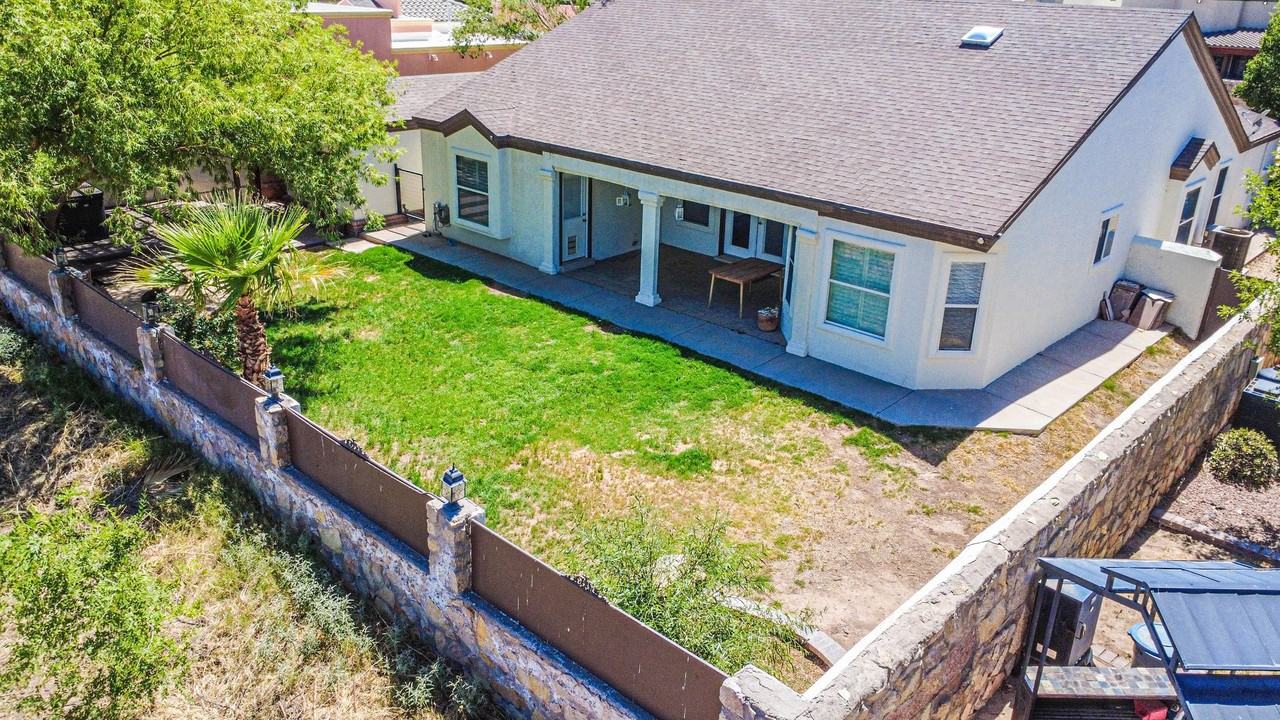 5948 Anapaula Dr - Photo 4 of 50