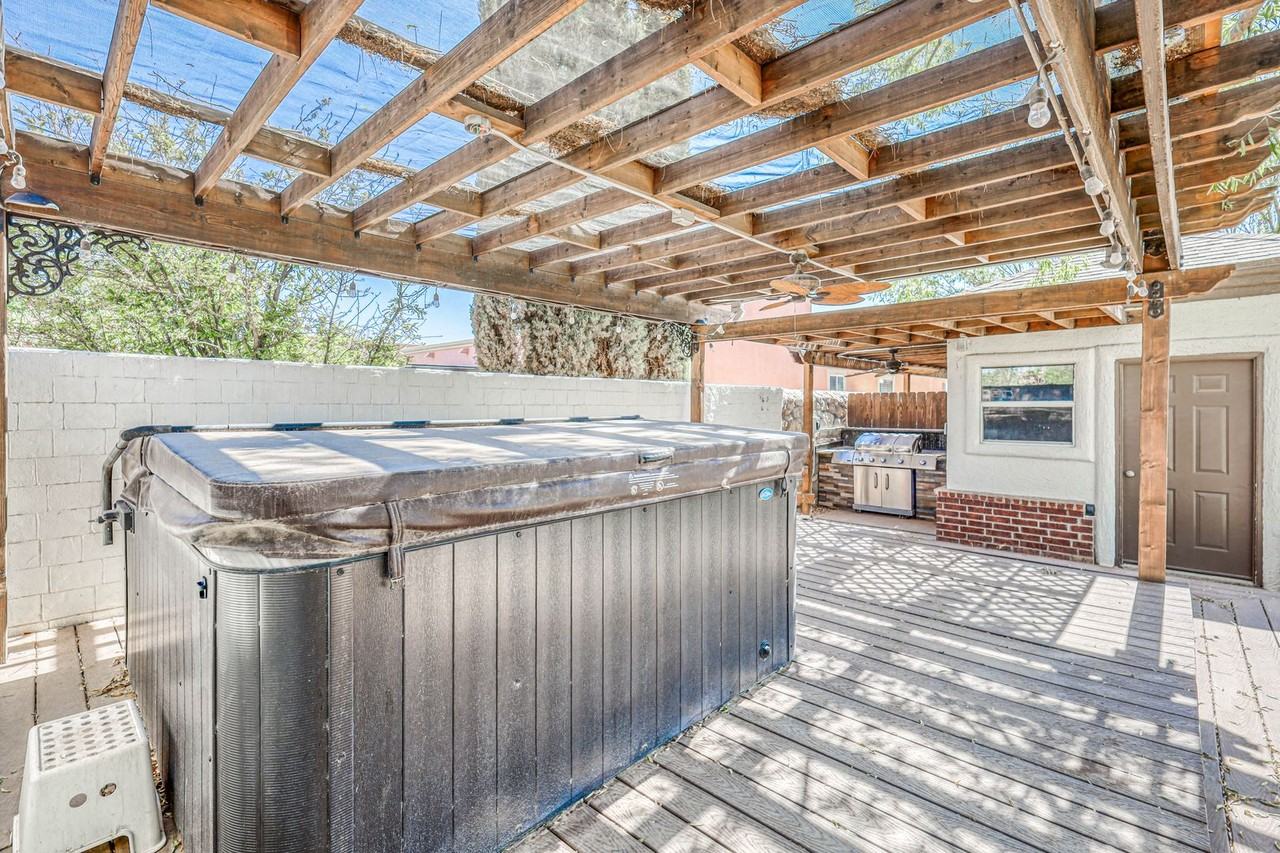 5948 Anapaula Dr - Photo 5 of 50