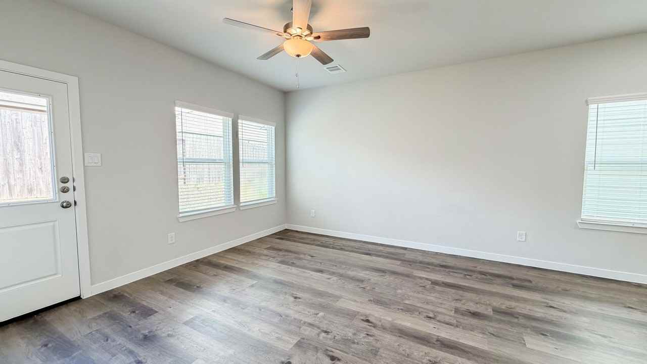 11958 Wisteria Meadows Dr - Photo 6 of 22
