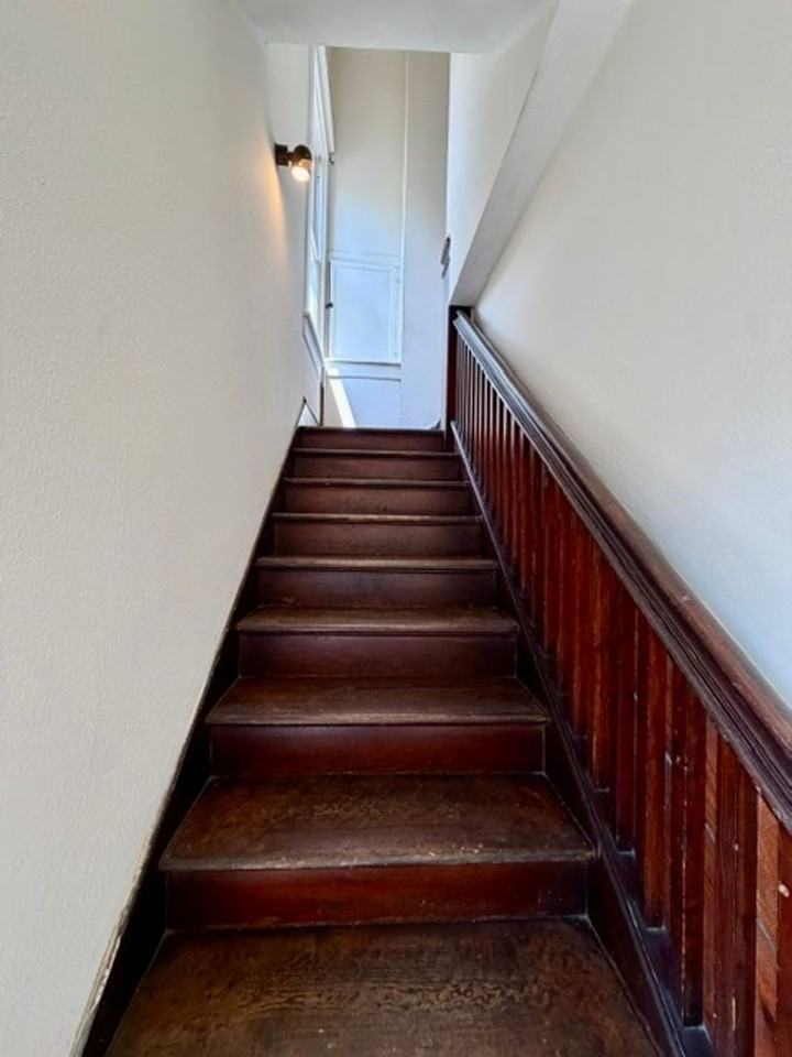 2201 Colonial Ave - Photo 2 of 9