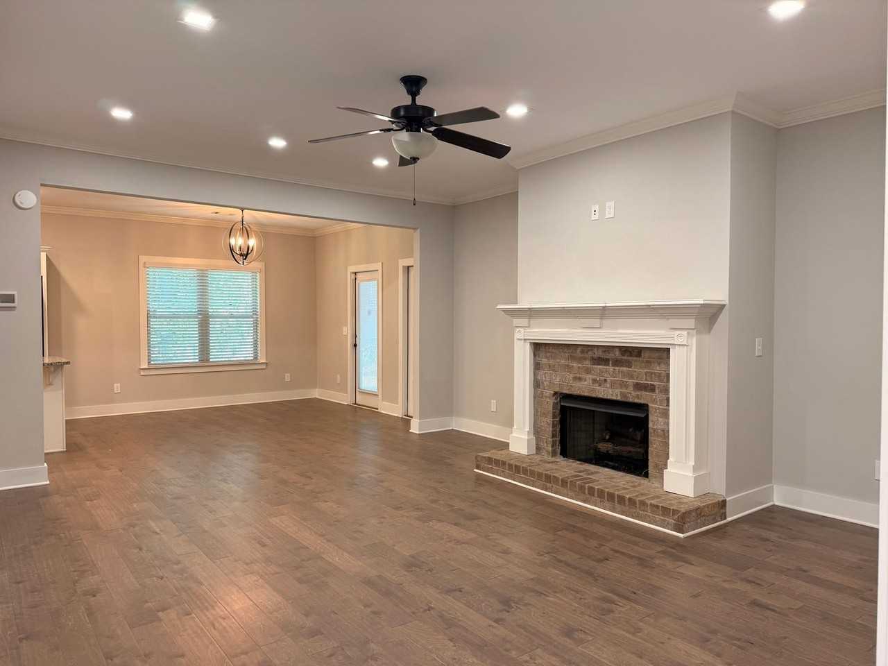 629 Anders Ct - Photo 4 of 21