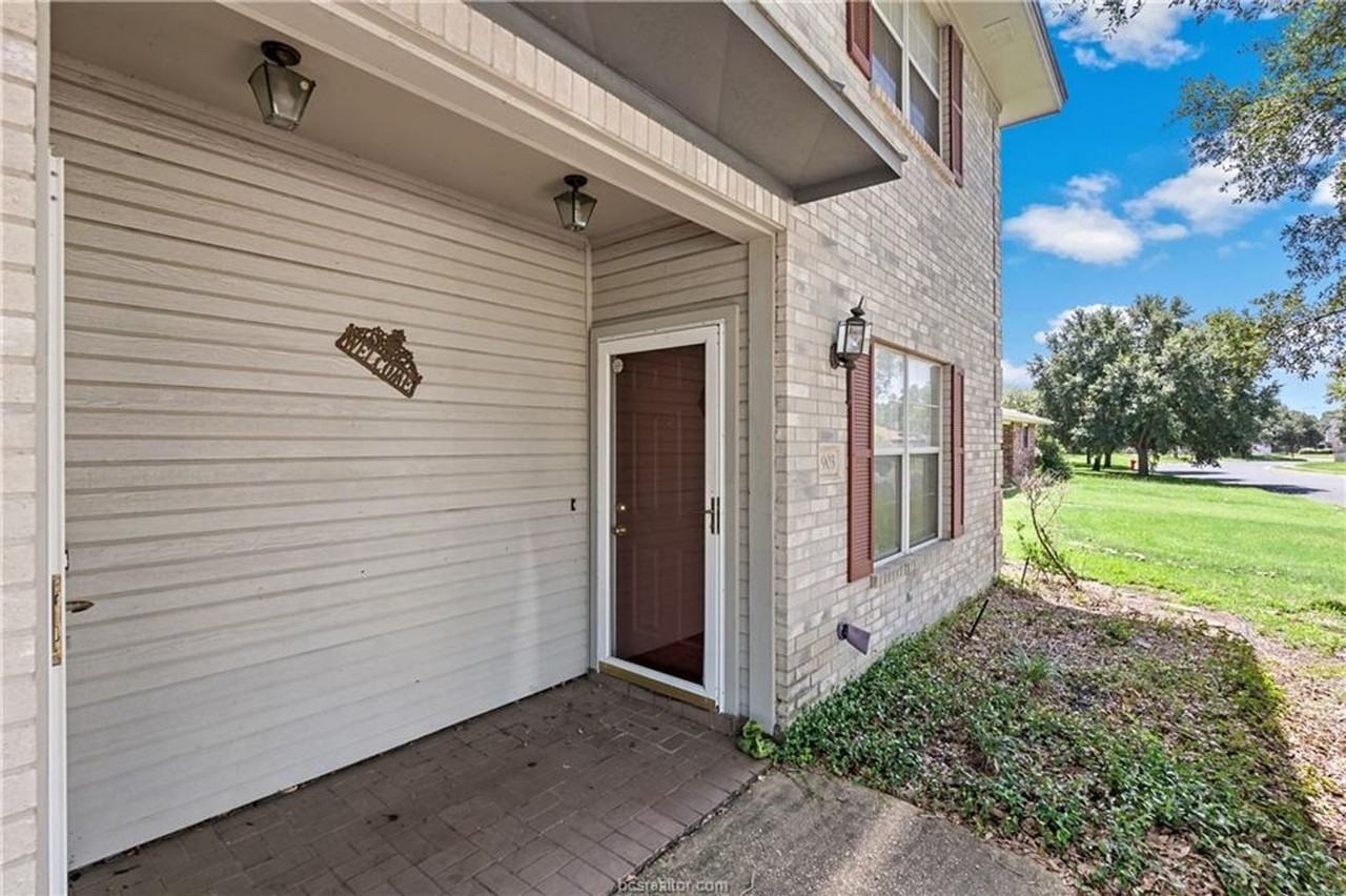 1903 Woodsman Dr - Photo 2 of 22