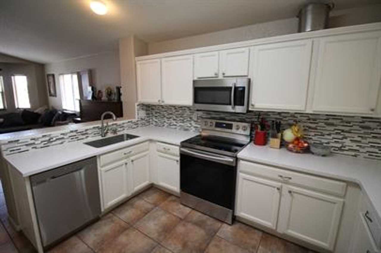 1305 N Wildcat Diers Rd - Photo 2 of 47