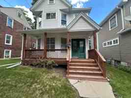 featured image of 1022 Erin St